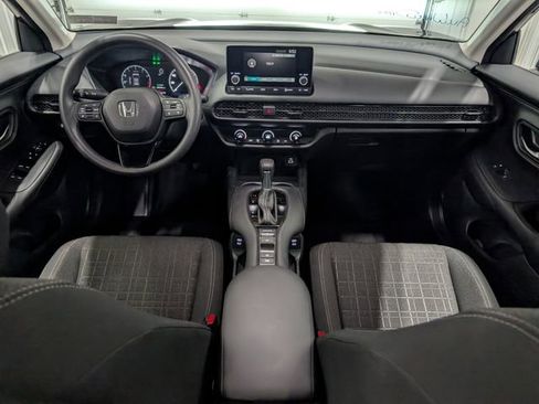 Used 2025 Honda HR-V LX image 10