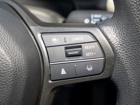 Certified 2024 Honda HR-V LX image 30
