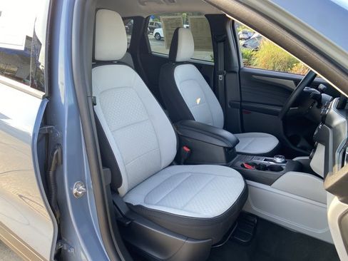 Used 2025 Ford Escape Active FWD image 27