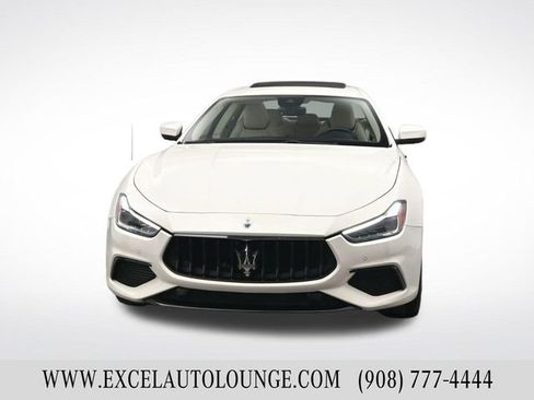 Used 2022 Maserati Ghibli Modena image 9