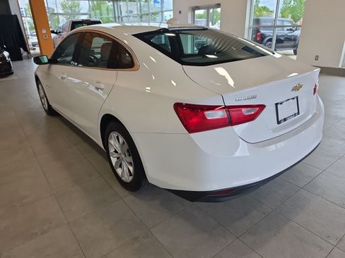 Used 2023 Chevrolet Malibu LT w/ LPO, Floor Liner Package FWD image 11