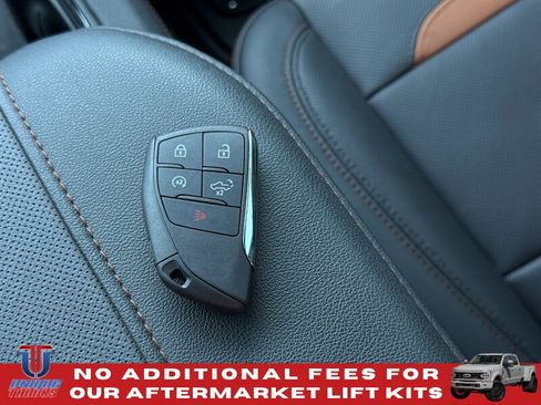Used 2024 GMC Sierra 1500 AT4 w/ Technology Package AWD/4WD image 36