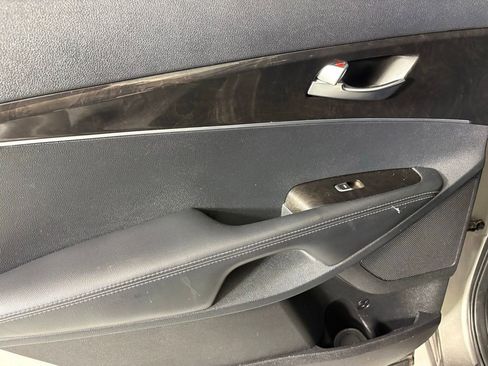 Used 2016 Kia Sorento FWD image 31