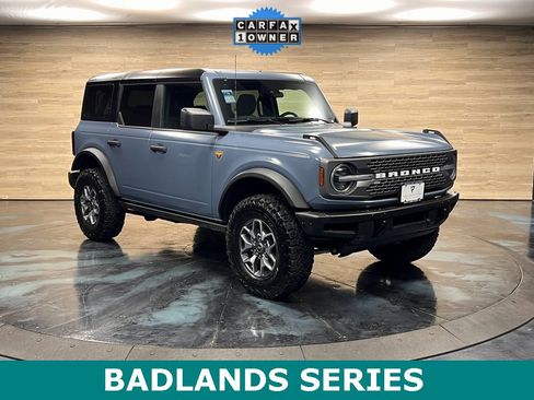 Used 2024 Ford Bronco Badlands image 1