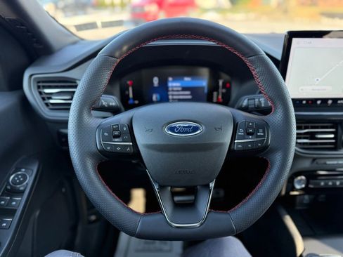 Certified 2023 Ford Escape ST-Line w/ Tech Pack #1 image 17