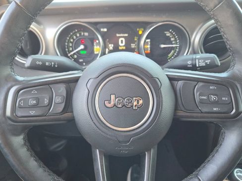 Used 2023 Jeep Wrangler Unlimited w/ Cold Weather Group AWD/4WD image 31