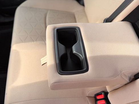 Used 2021 Toyota RAV4 XLE image 7