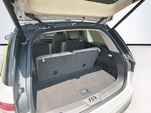 Used 2023 Lincoln Aviator Reserve w/ Elements Package Plus AWD/4WD image 30