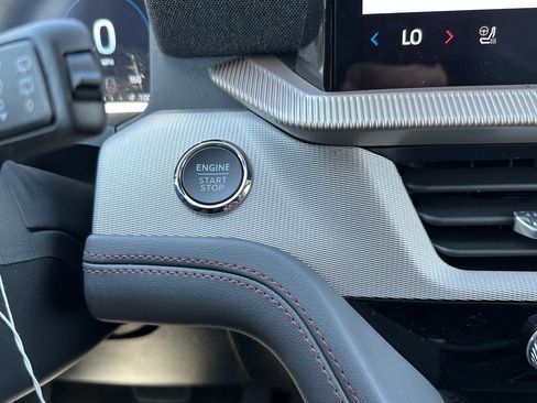 New 2026 Ford Explorer Active RWD image 31