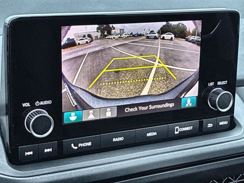 Certified 2025 Honda Accord SE image 32