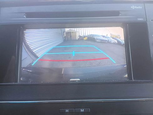 Used 2015 Toyota Avalon XLE image 10