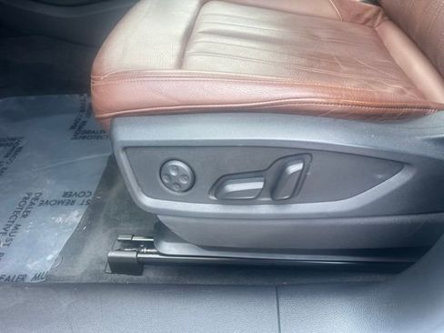 Used 2020 Audi Q5 2.0T Premium w/ Convenience Package image 18