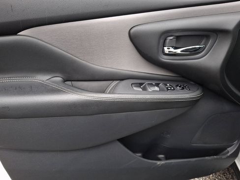 Certified 2024 Nissan Murano SV w/ SV Midnight Edition Package image 12