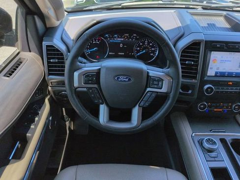 Used 2021 Ford Expedition XLT RWD image 16