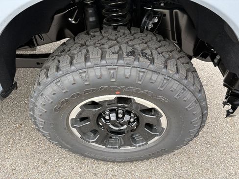 New 2026 Ford F350 Lariat AWD/4WD image 12