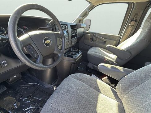 Used 2019 Chevrolet Express 3500 LT w/ LT Preferred Equipment Group image 18