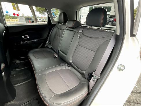 Used 2018 Kia Soul ! image 20