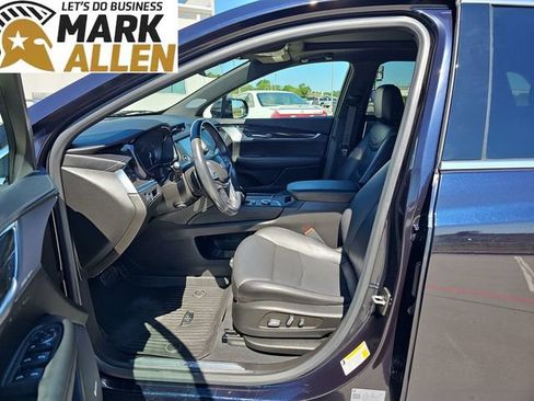 Used 2022 Cadillac XT5 Premium Luxury AWD/4WD image 18