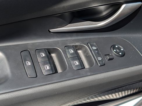 New 2026 Hyundai Elantra Limited FWD image 12