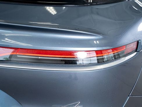 Used 2024 Lucid Air Pure RWD image 13