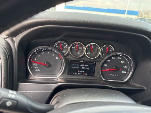 Used 2019 Chevrolet Silverado 1500 LT w/ All-Star Edition image 27