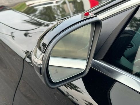 Used 2020 Mercedes-Benz C 300 4MATIC Sedan image 12