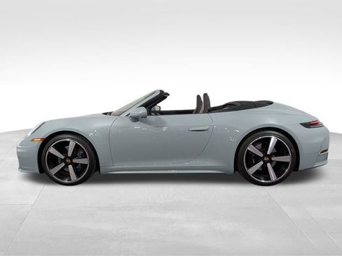 Used 2025 Porsche 911 Carrera image 27