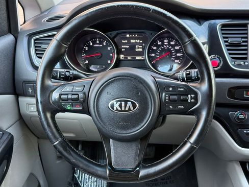 Used 2016 Kia Sedona EX FWD image 27