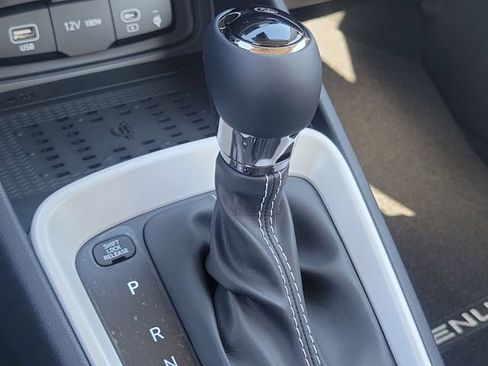 New 2026 Hyundai Venue SEL image 15