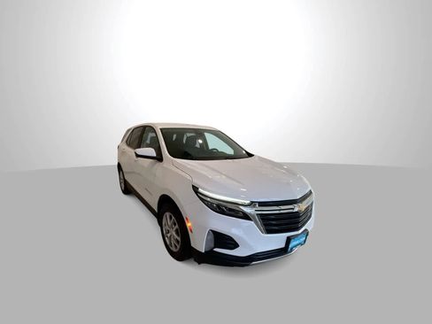 Used 2023 Chevrolet Equinox LT w/ LPO, Floor Liner Package AWD/4WD image 2
