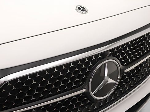Certified 2024 Mercedes-Benz E 350 4MATIC Sedan image 25