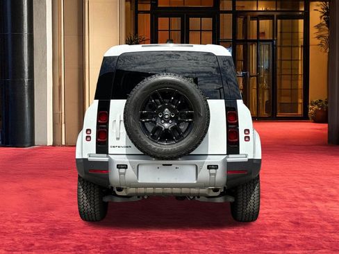 Used 2024 Land Rover Defender 110 S AWD/4WD image 9