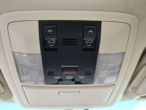 Used 2014 Lexus GX 460 w/ Premium Package AWD/4WD image 23