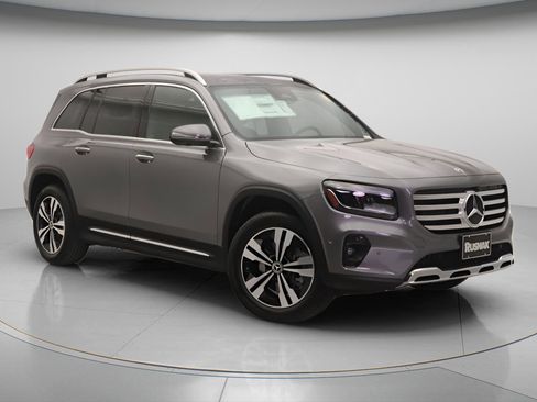 New 2026 Mercedes-Benz GLB 250 4MATIC image 1
