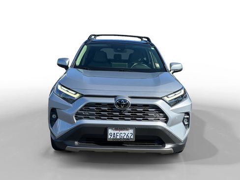 Used 2022 Toyota RAV4 Limited image 8