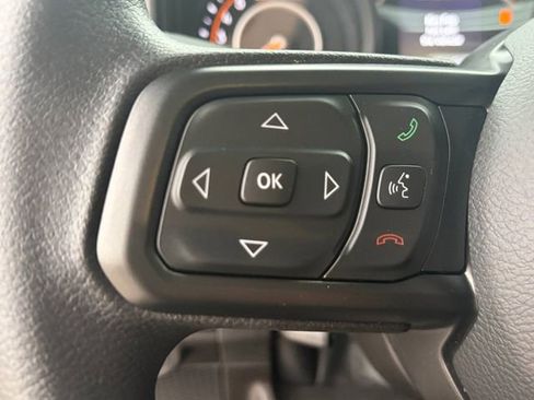 Used 2025 Jeep Wrangler Sport AWD/4WD image 6