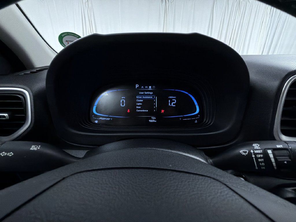 Used 2026 Hyundai Venue SEL FWD image 22
