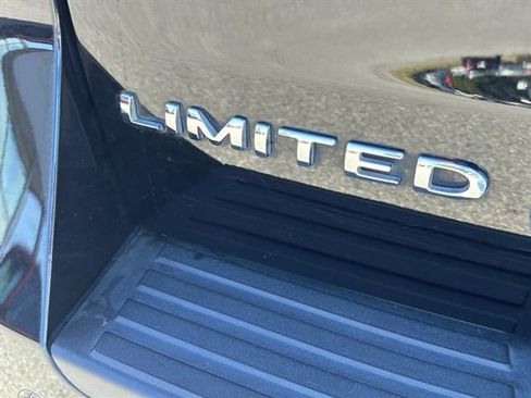 Used 2024 Ford Expedition Max Limited image 9