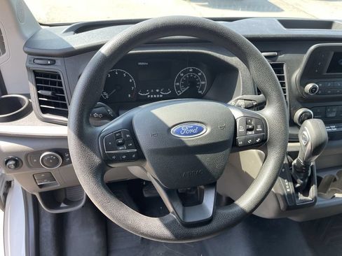 Used 2025 Ford Transit 250 Low Roof w/ Exterior Upgrade Package RWD image 5