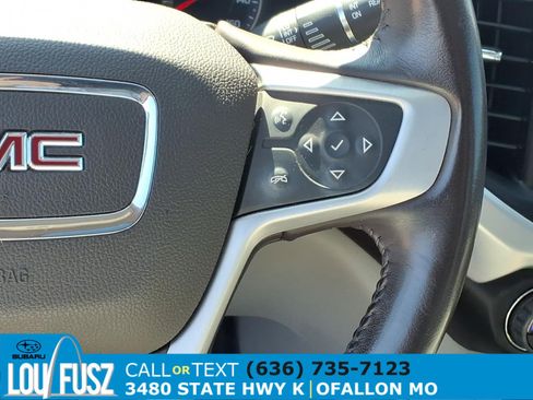 Used 2018 GMC Acadia SLT FWD image 18