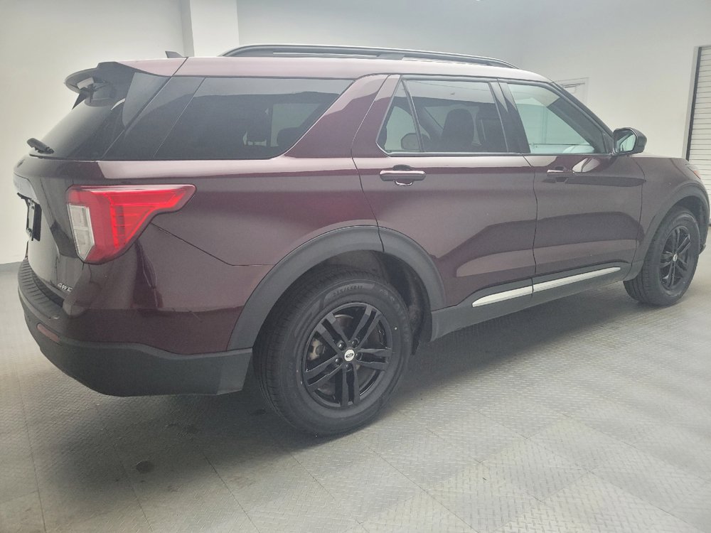 Used 2022 Ford Explorer XLT AWD/4WD image 10
