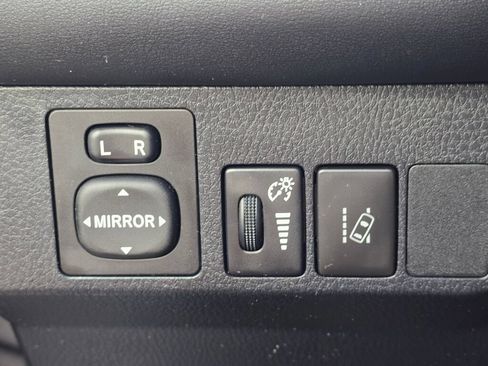 Used 2017 Toyota RAV4 SE AWD/4WD image 26