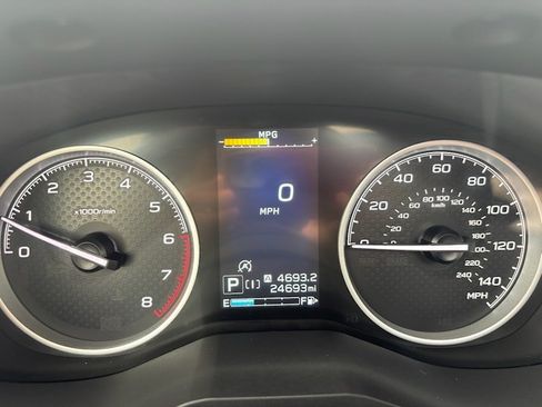 Used 2022 Subaru Forester Limited AWD/4WD image 9