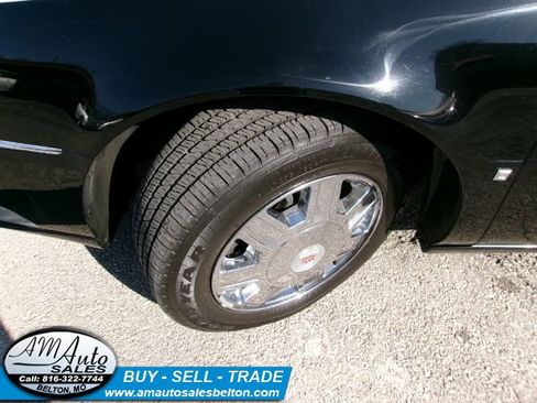 Used 2008 Cadillac DTS Limousine image 24
