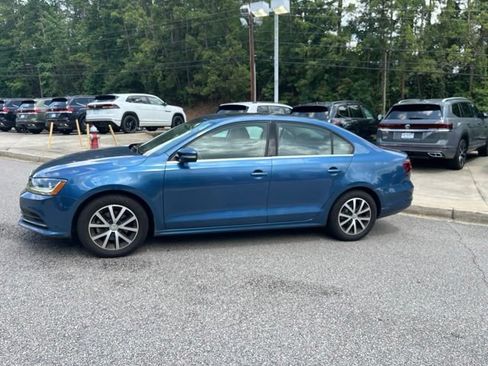 Used 2018 Volkswagen Jetta SE FWD image 36