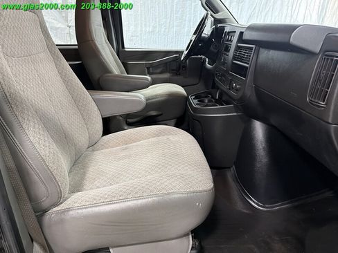 Used 2019 Chevrolet Express 2500 LS w/ Driver Convenience Package RWD image 21