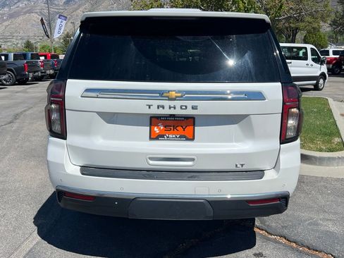 Used 2021 Chevrolet Tahoe LT w/ LT Signature Package AWD/4WD image 12