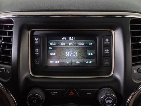 Used 2017 Jeep Grand Cherokee Laredo w/ Quick Order Package 23E AWD/4WD image 22