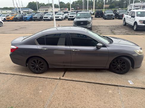 Used 2014 Honda Accord Sport image 9