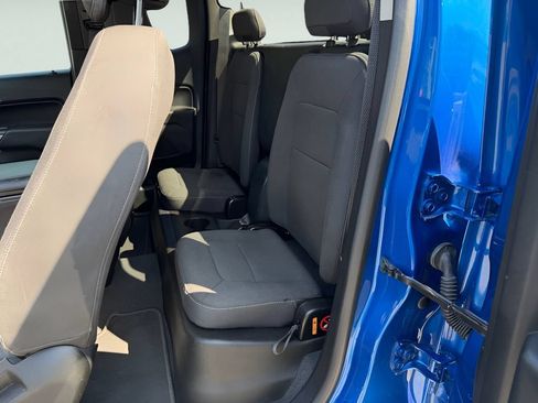 Used 2020 Chevrolet Colorado LT AWD/4WD image 30